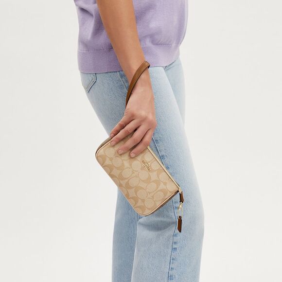 NWT Coach Outlet Nolita 19 In Blocked Signature Canvas - Picture 5 of 6